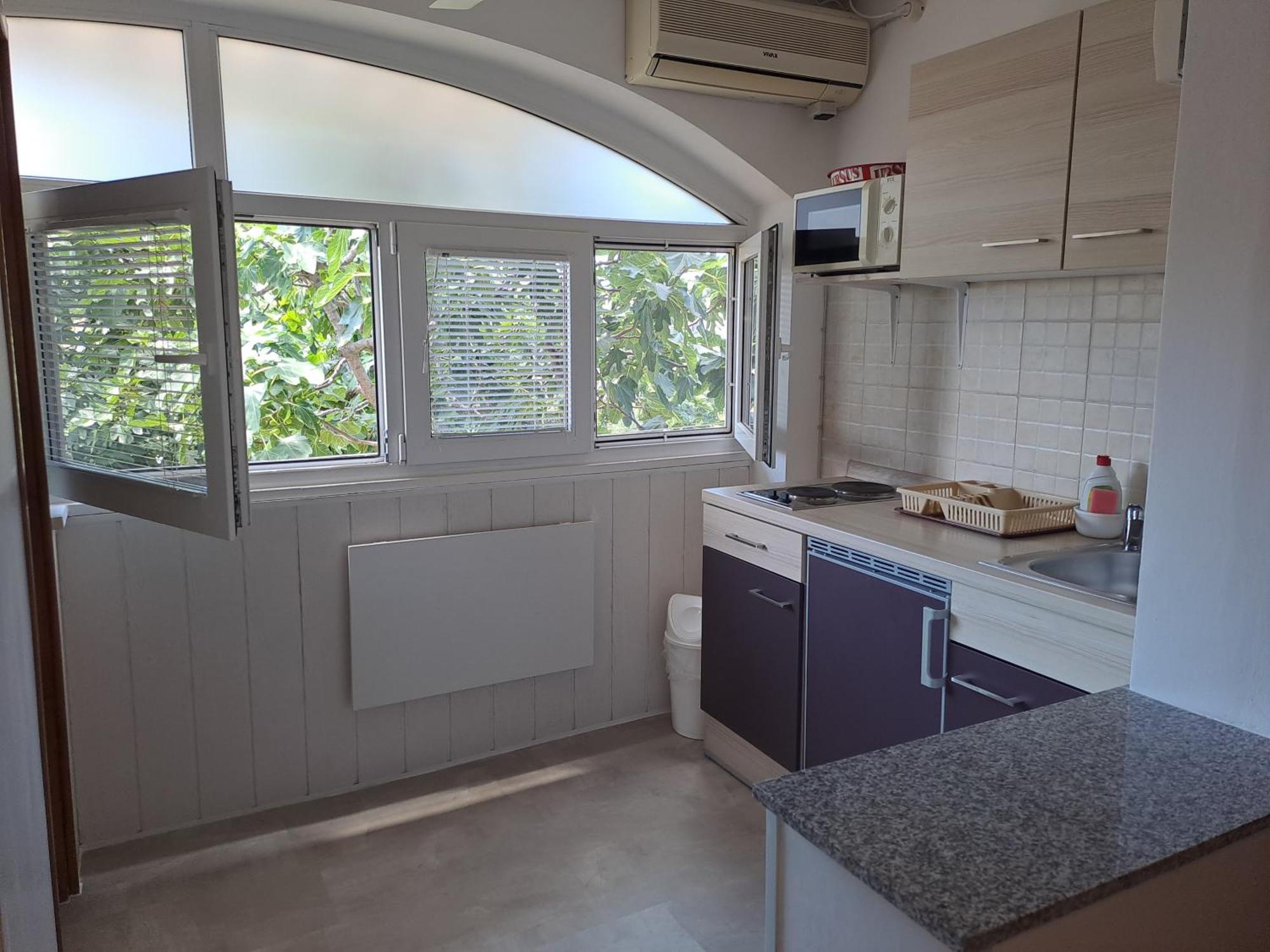 Studio Apartments Maslinik クルク エクステリア 写真