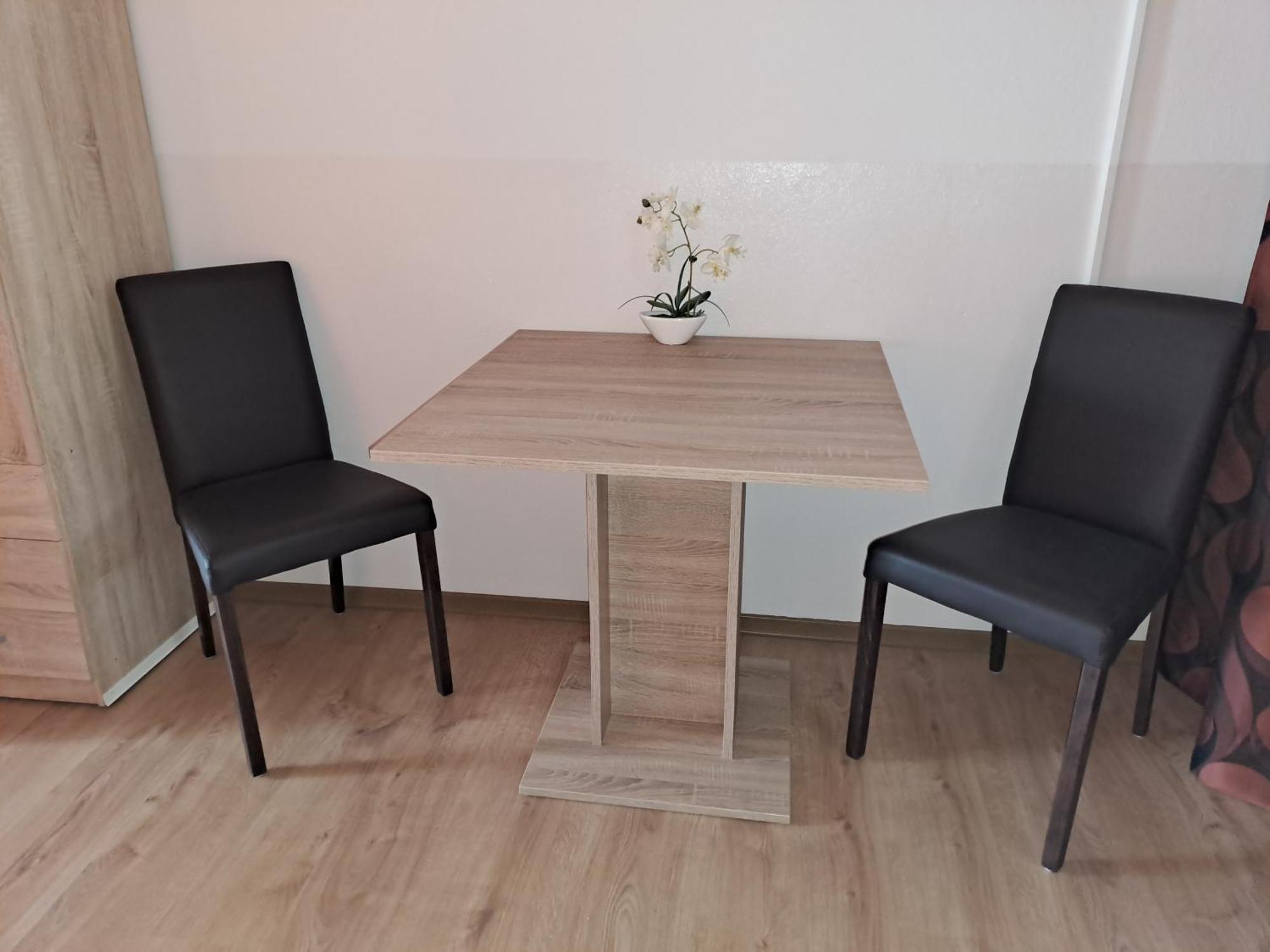 Studio Apartments Maslinik クルク エクステリア 写真