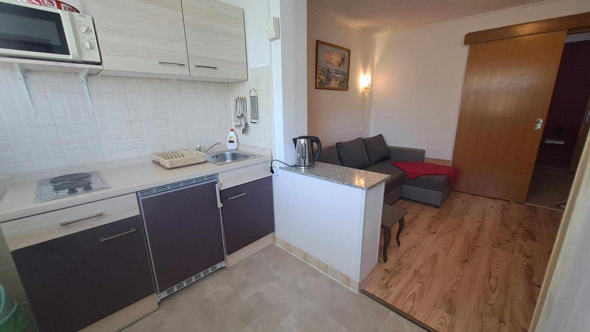 Studio Apartments Maslinik クルク エクステリア 写真